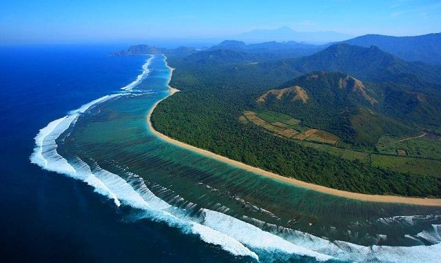 pesisir-pantai-pulau-Lombok1